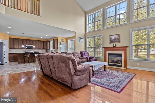 5 KINGSLEY CT, Newtown, PA 18940