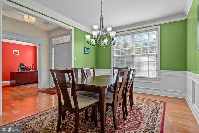 5 KINGSLEY CT, Newtown, PA 18940