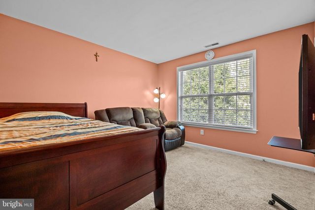 5 KINGSLEY CT, Newtown, PA 18940