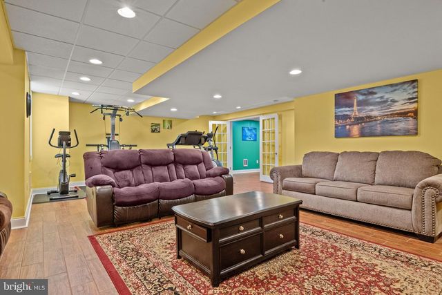 5 KINGSLEY CT, Newtown, PA 18940