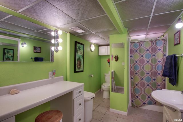 1016 Gerard Avenue, Quincy, IL 62305