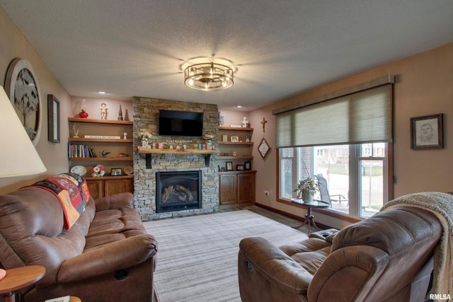 1016 Gerard Avenue, Quincy, IL 62305