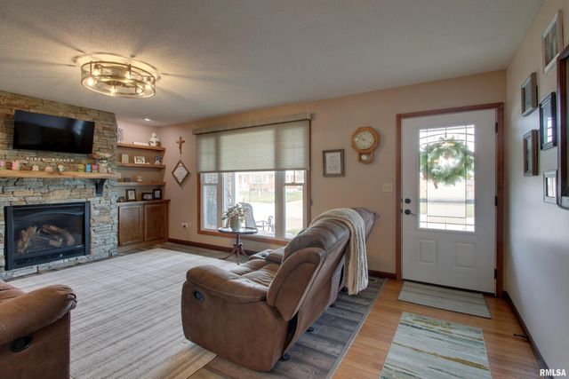 1016 Gerard Avenue, Quincy, IL 62305