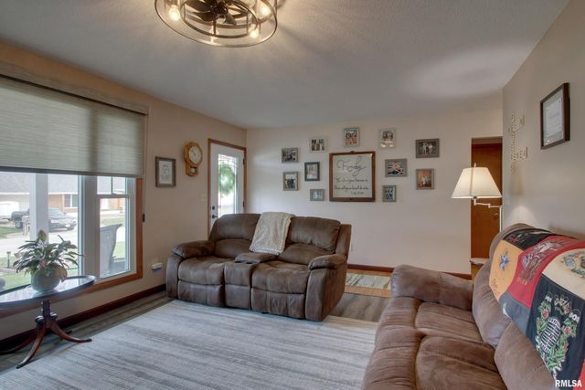 1016 Gerard Avenue, Quincy, IL 62305