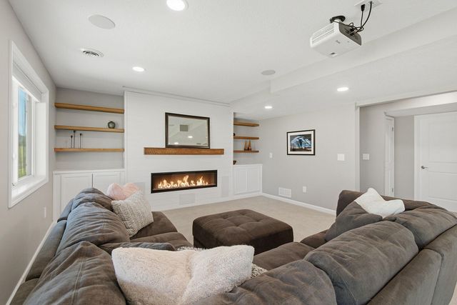 11040 Sundance Ridge, Maple Grove, MN 55369