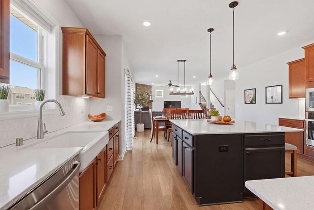 11040 Sundance Ridge, Maple Grove, MN 55369