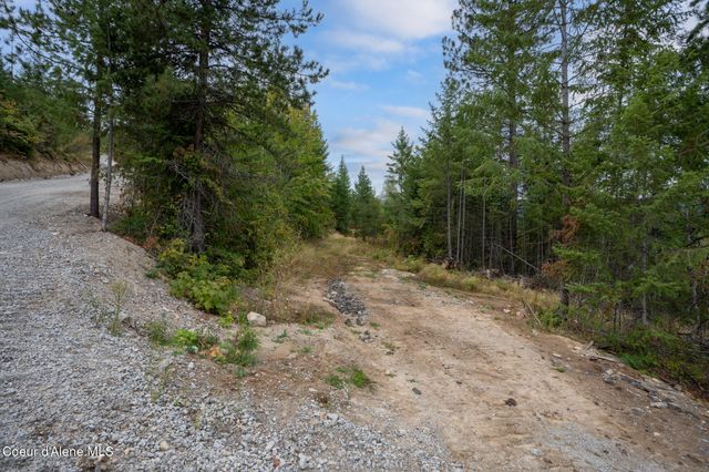 220 Hawkwind Trl, Cocolalla, ID 83813