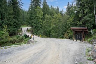 220 Hawkwind Trl, Cocolalla, ID 83813