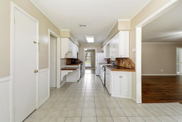 1101 Camellia Lane, Longview, TX 75601