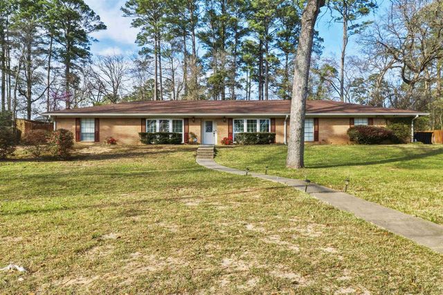 1101 Camellia Lane, Longview, TX 75601