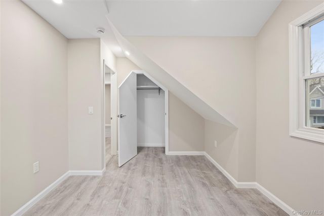 6 Grand Haven Court, Commack, NY 11725