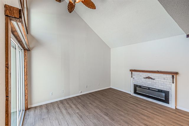 4643 Country Creek Drive 1090, Dallas, TX 75236