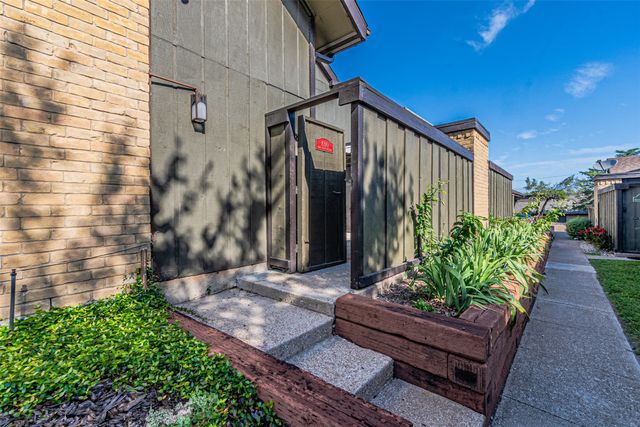 4643 Country Creek Drive 1090, Dallas, TX 75236