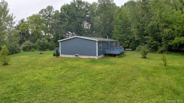 64 Airport Road, Accord, NY 12404