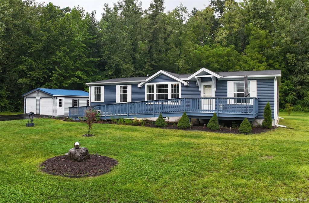 64 Airport Road, Accord, NY 12404