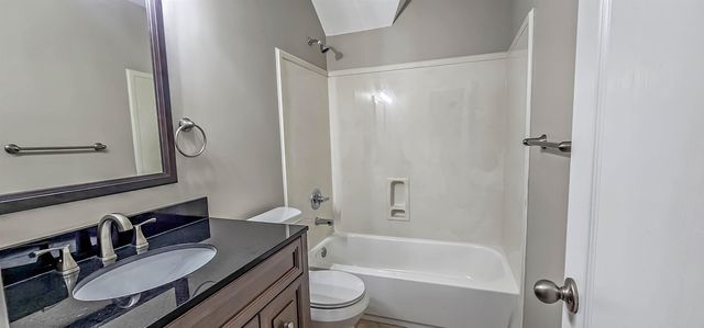 5283 BEAGLE TRL, Bartlett, TN 38002