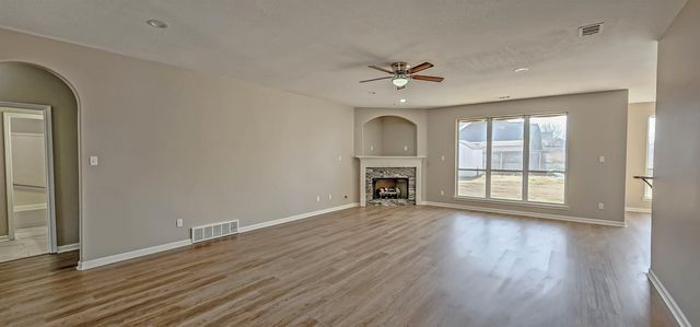 5283 BEAGLE TRL, Bartlett, TN 38002