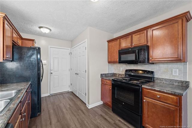 521 Fairfield Circle, Raeford, NC 28376