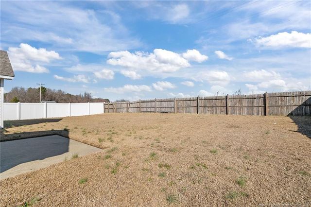 521 Fairfield Circle, Raeford, NC 28376