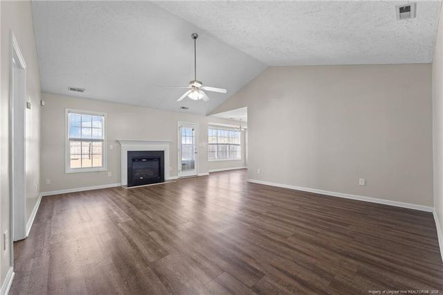 521 Fairfield Circle, Raeford, NC 28376