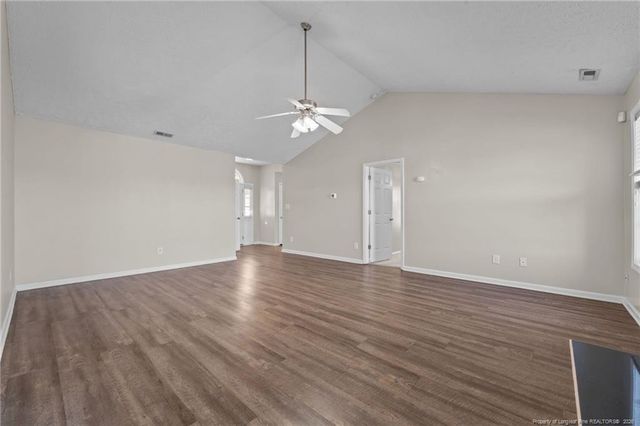 521 Fairfield Circle, Raeford, NC 28376