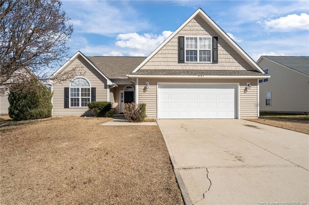 521 Fairfield Circle, Raeford, NC 28376