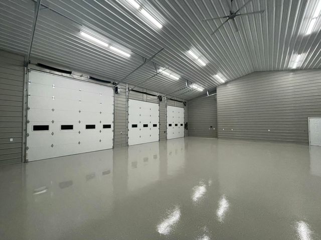 5679 State Highway Bb, Seymour, MO 65746