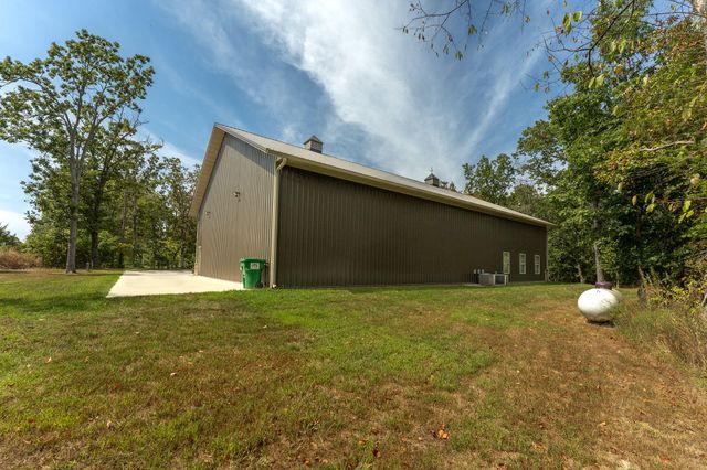 5679 State Highway Bb, Seymour, MO 65746