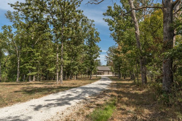 5679 State Highway Bb, Seymour, MO 65746