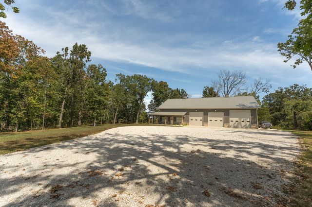 5679 State Highway Bb, Seymour, MO 65746