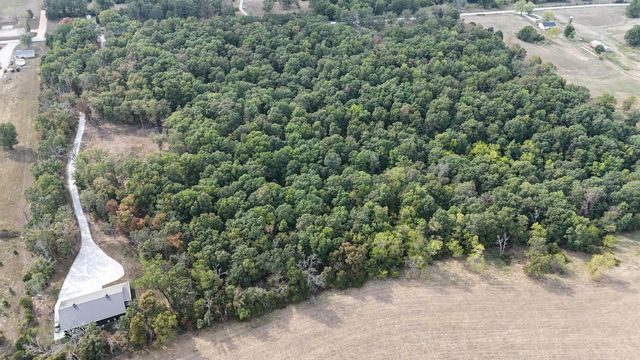 5679 State Highway Bb, Seymour, MO 65746