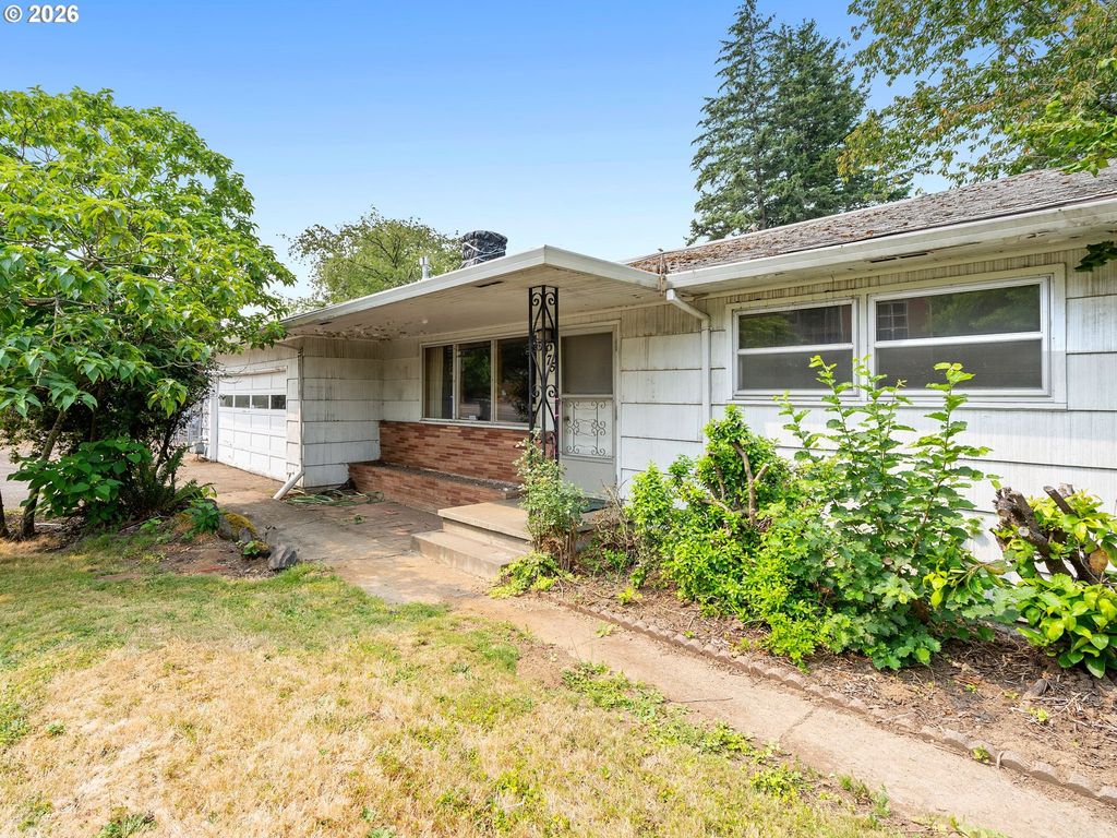 975 Se KANE Dr, Gresham, OR 97080
