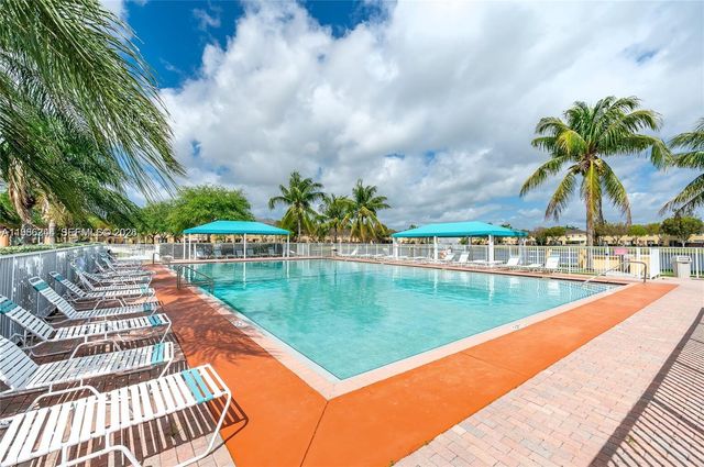 1663 SE 29th St 206, Homestead, FL 33035