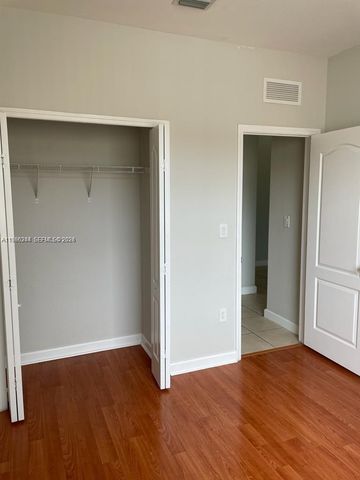 1663 SE 29th St 206, Homestead, FL 33035