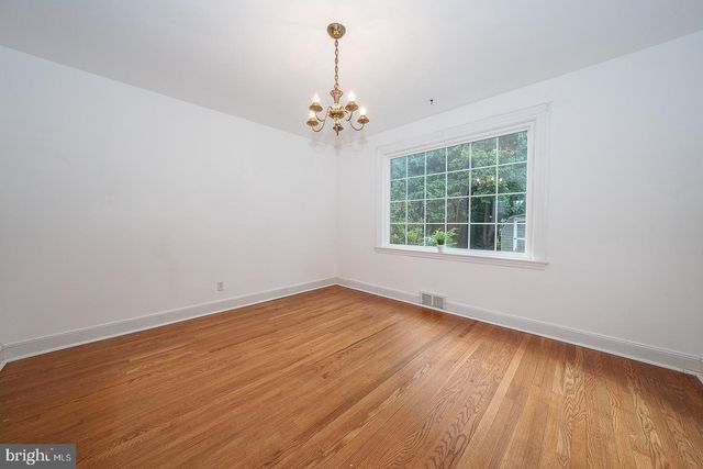 11 CURTIS RD, Springfield, PA 19064