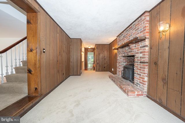 11 CURTIS RD, Springfield, PA 19064