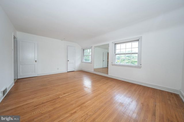 11 CURTIS RD, Springfield, PA 19064