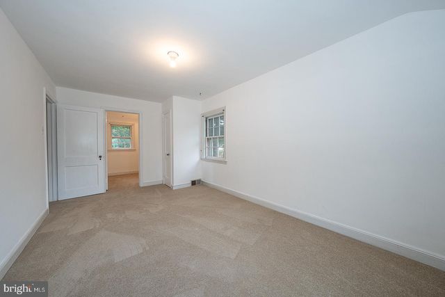 11 CURTIS RD, Springfield, PA 19064