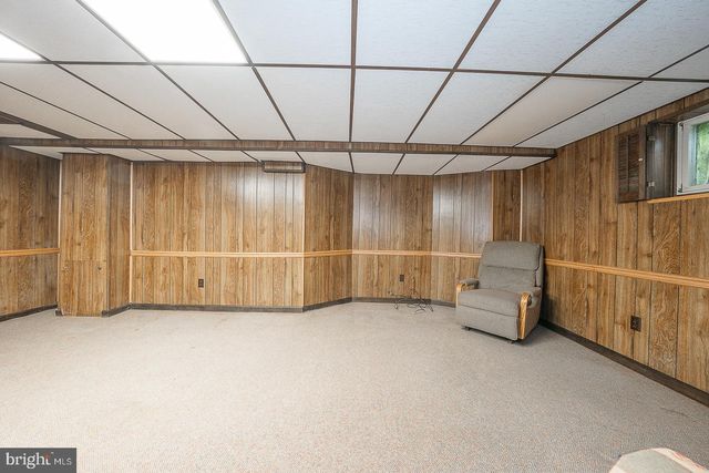 11 CURTIS RD, Springfield, PA 19064