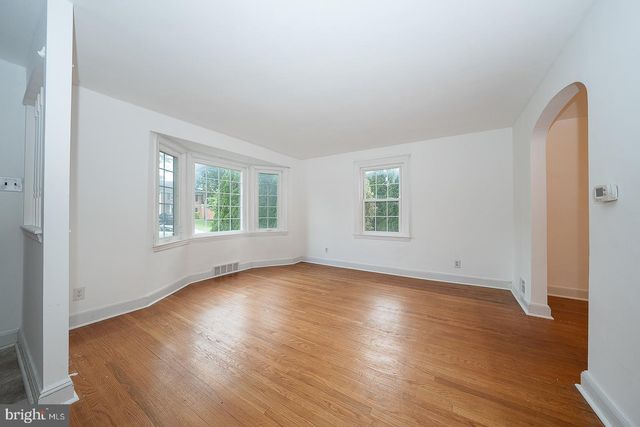11 CURTIS RD, Springfield, PA 19064