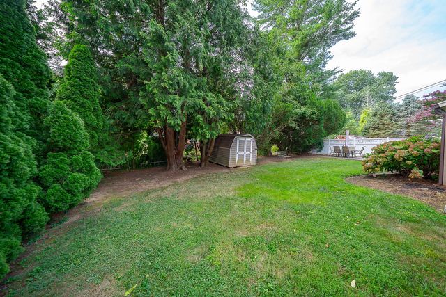 11 CURTIS RD, Springfield, PA 19064