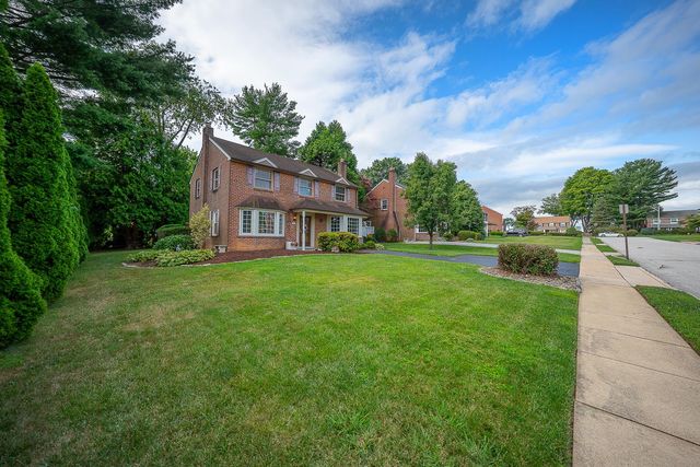 11 CURTIS RD, Springfield, PA 19064