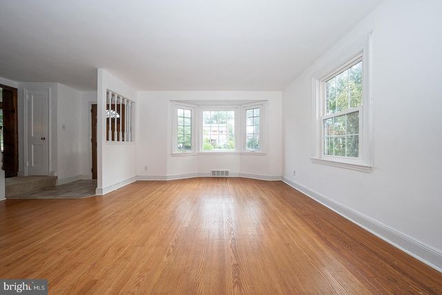 11 CURTIS RD, Springfield, PA 19064