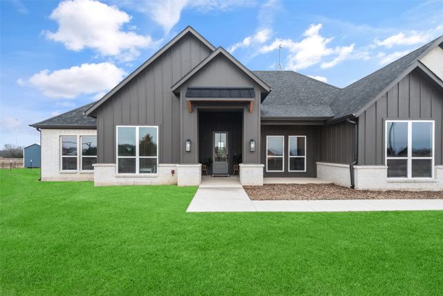 2928 County Road 1110, Celeste, TX 75423