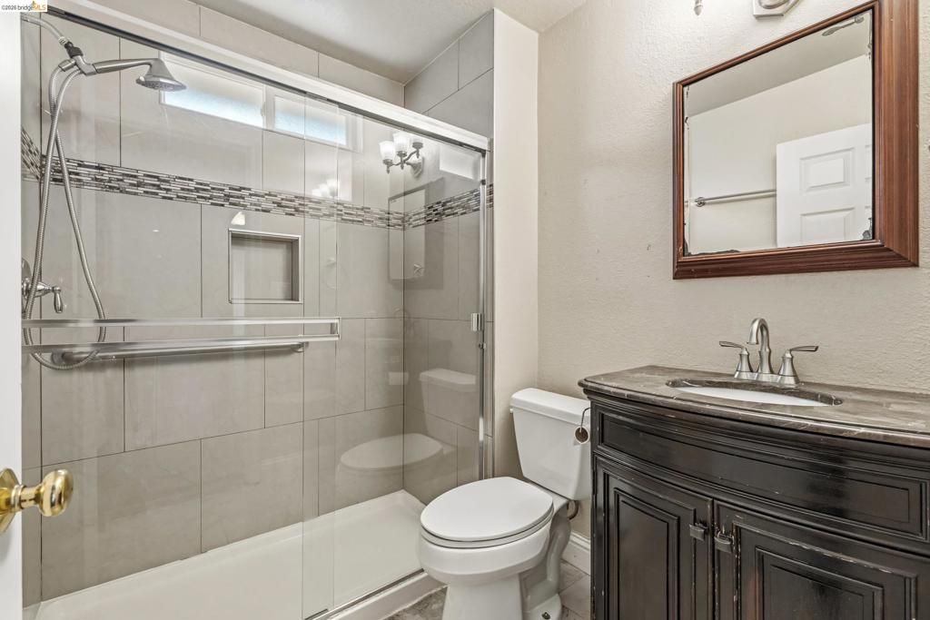 Image 23 of property listing at 413 Landis Ave, Oakley, CA 94561