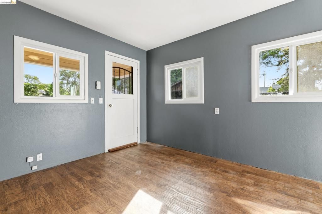 Image 24 of property listing at 413 Landis Ave, Oakley, CA 94561