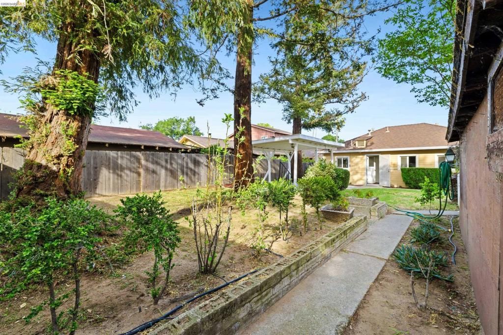 Image 30 of property listing at 413 Landis Ave, Oakley, CA 94561