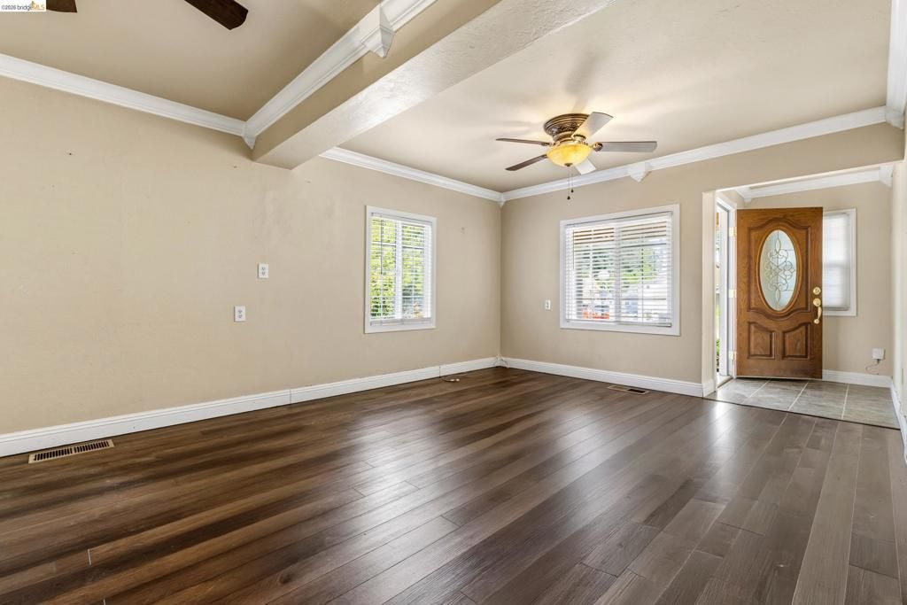 Image 7 of property listing at 413 Landis Ave, Oakley, CA 94561