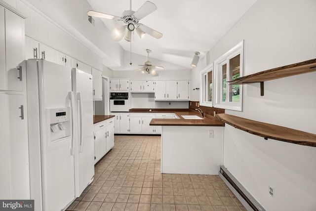 2748 BENNIES HILL RD, Middletown, MD 21769