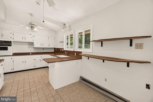 2748 BENNIES HILL RD, Middletown, MD 21769